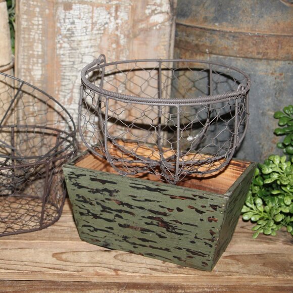 NEW Rustic Chicken Wire Farmhouse Baskets & Distressed Wood Box - Picture 3 of 10